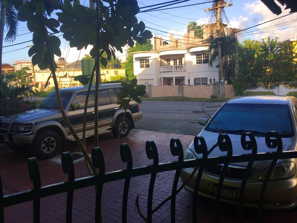 Yaad Hostel มอนเทโกเบย์ ภายนอก รูปภาพ