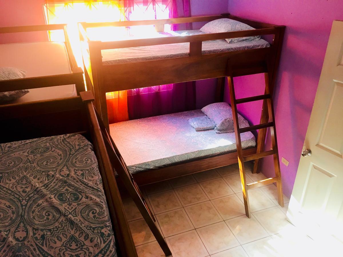 Yaad Hostel มอนเทโกเบย์ ภายนอก รูปภาพ